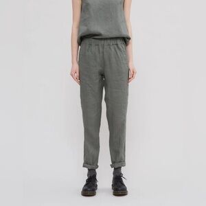 Linenfox tapered trousers Olive nova pine green XS